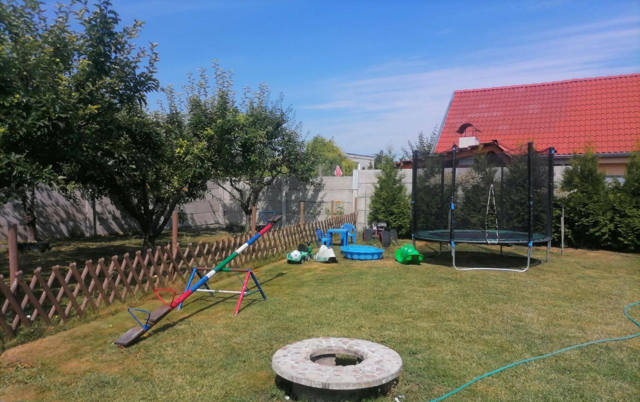 Ubytovanie Harmony House Hotel Veľký Meder Екстериор снимка