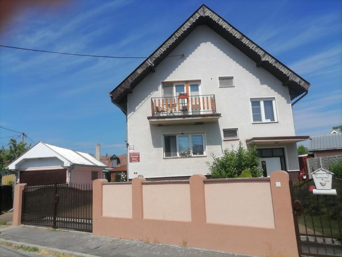 Ubytovanie Harmony House Hotel Veľký Meder Екстериор снимка
